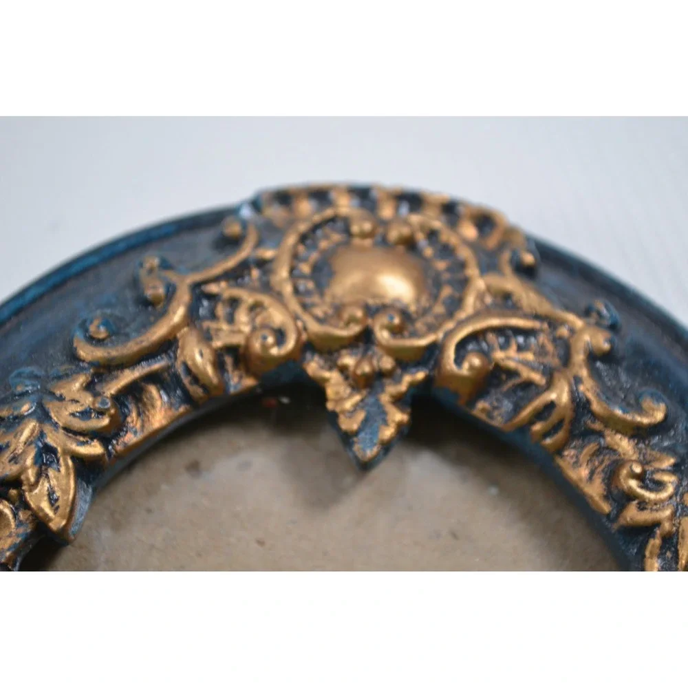 Vintage Style Oval Resin Photo Frame Blue Gold Gilt Ornate Baroque Tabletop